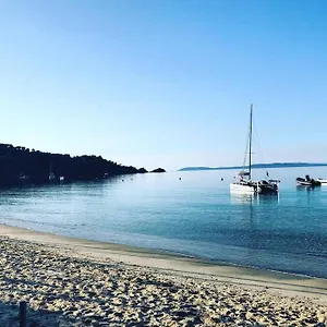  Appartement Magnifique à 50m De La De Cavaliere - Tamarindo France